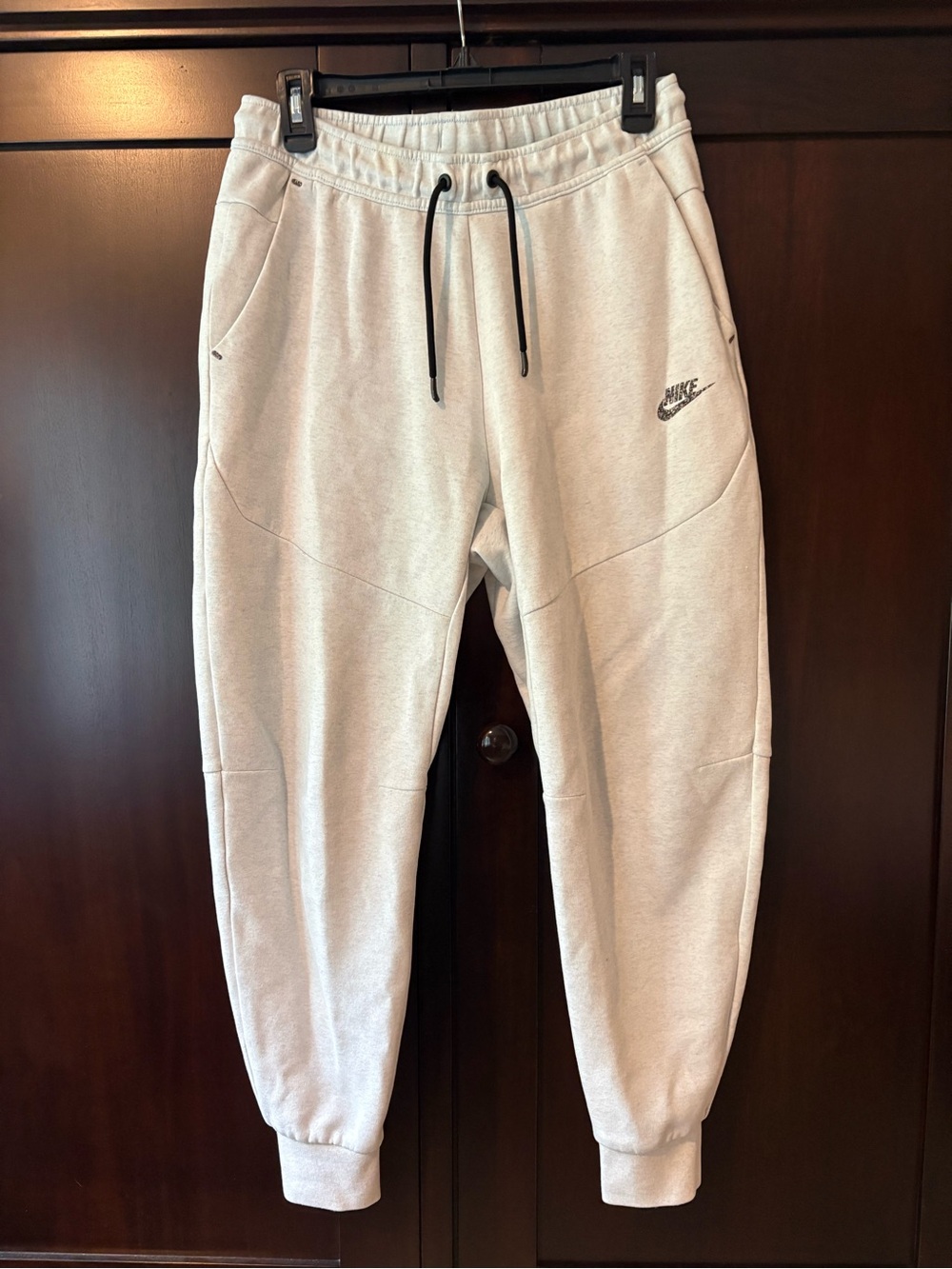 Nike Men’s Light Gray Jogger Sweatpants with Black Drawcord